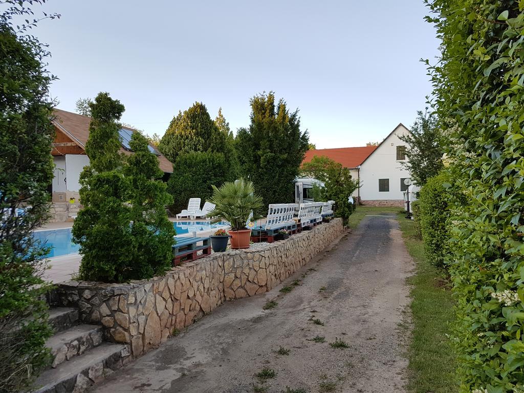 Mandel Camping Paloznak Exterior foto